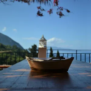 Giannatos Studios- Isabella Poros (Kefalonia)