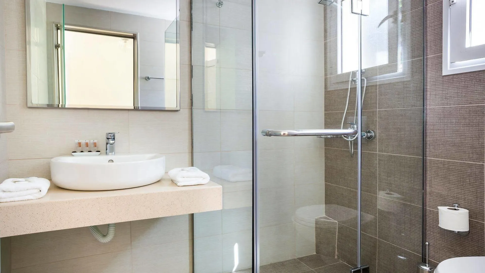 Aparthotel Dionysos Village Resort Lassi